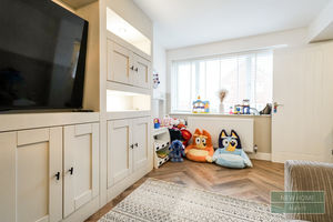 Photo 16- click for photo gallery